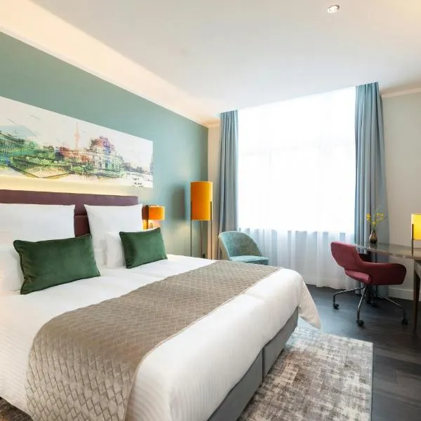 Leonardo Royal Hotel Berlin Alexanderplatz โรงแรมในเบอร์ลิน