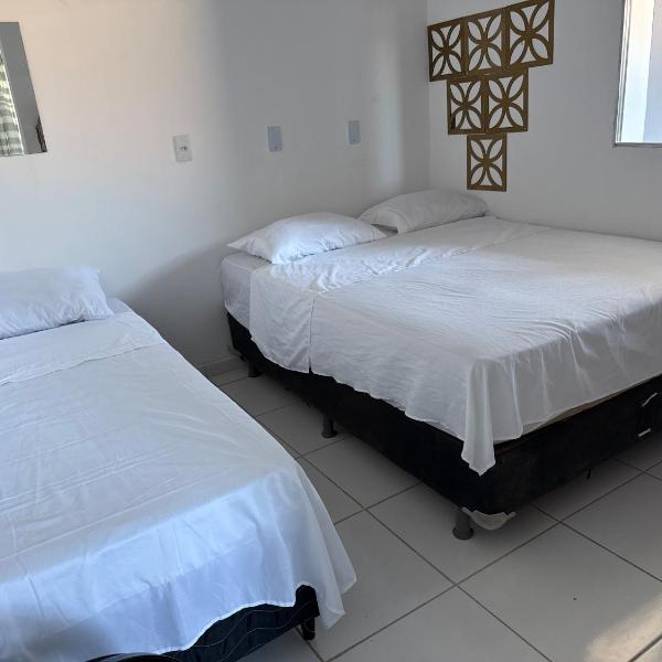 CASA MOBILIADA INDIVIDUAL ACONCHEGANTE COM ESTACIONAMENTO ,Wi-Fi E AR CONDICIONADO