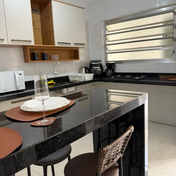 Apartamento térreo no Centro de Tramandaí, com ar condicionado, garagem e churrasqueira