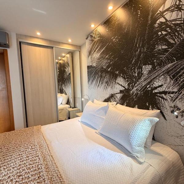 Flat Boulevard Side - Business & Beach