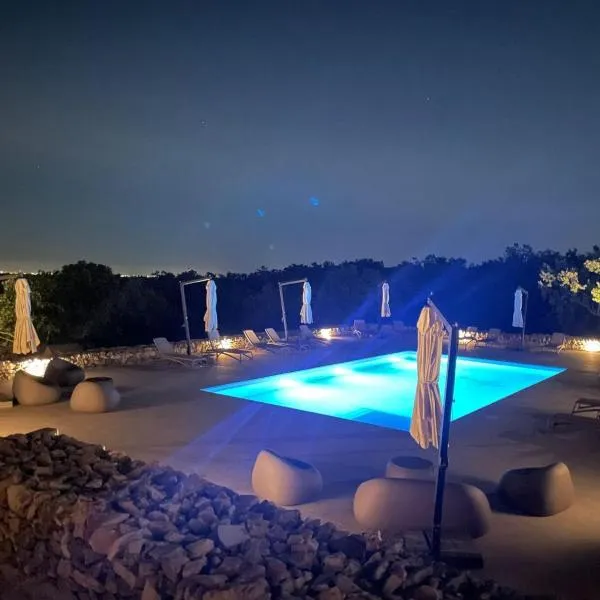 DONNAPAOLA MODERN FARM، فندق في ألتامورا