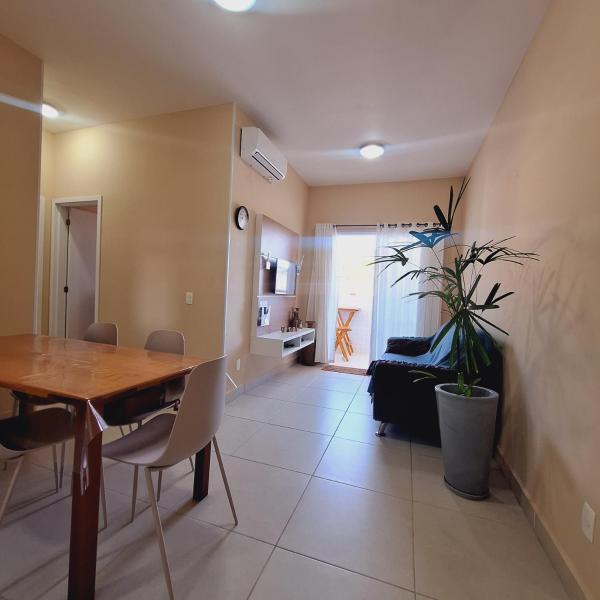Apartamento com piscina a 200m da praia Toninhas - Foto 5