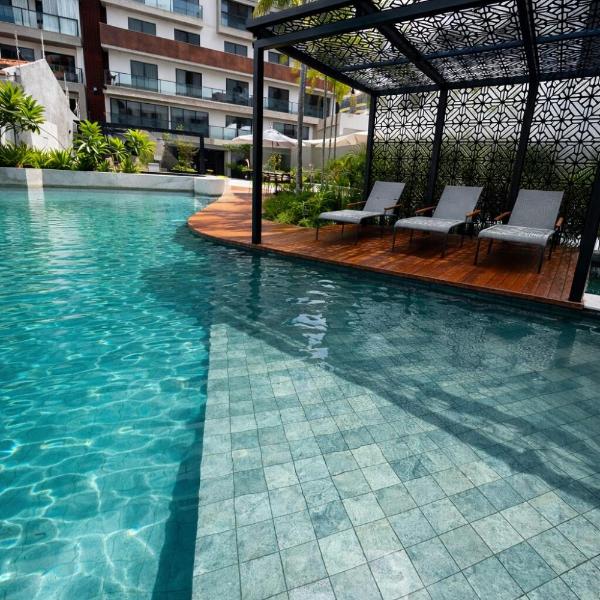 Flat completo á 150 m da praia com conforto e lazer