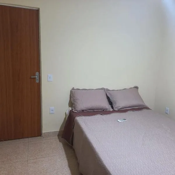 Guanambi में, होटल Apartamento 01 quarto, ar condicionado, WIFI e cozinha