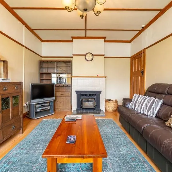 Kurow Escapes - Holiday Home, hotel in Kurow