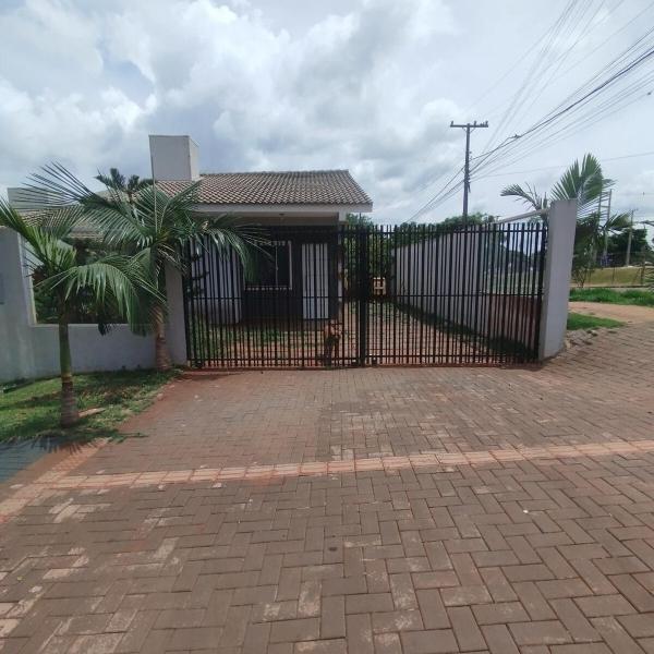 House with easy access to Show Rural - close to BR
