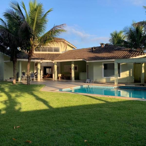 Casa 315m2 em condomínio, natureza, 500m da praia