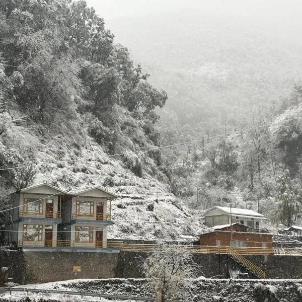 Neerangana Retreat, khách sạn ở Chakrāta