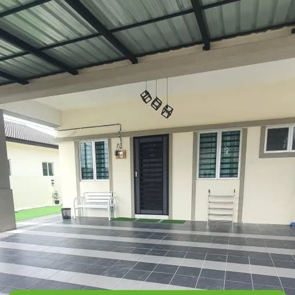 Teluk Intan में, होटल REZEKI MUEZZA 3BR2B Cozy Homestay