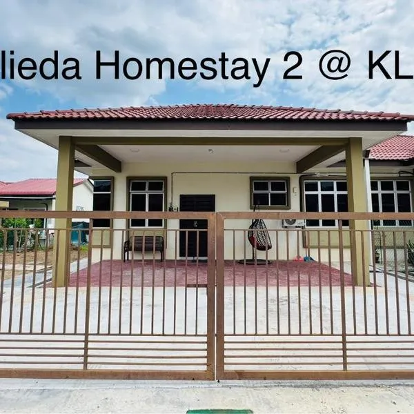 Alieda Homestay2 Near KLIA, hotel i Sepang
