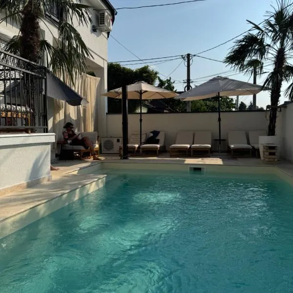 Noa Apartments Pool & Spa, hotel in Kragujevac