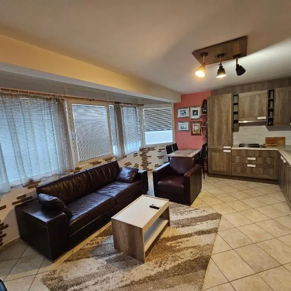 Đenovici-Norwegian Village, near Portonovi- Ground Floor Apartment, hotel a Ðenovići