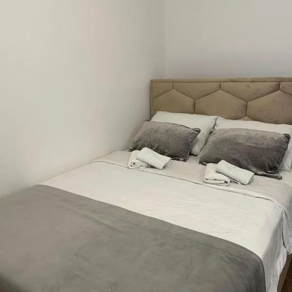 Happy Moments apartman 3, ξενοδοχείο στο Κράλιεβο