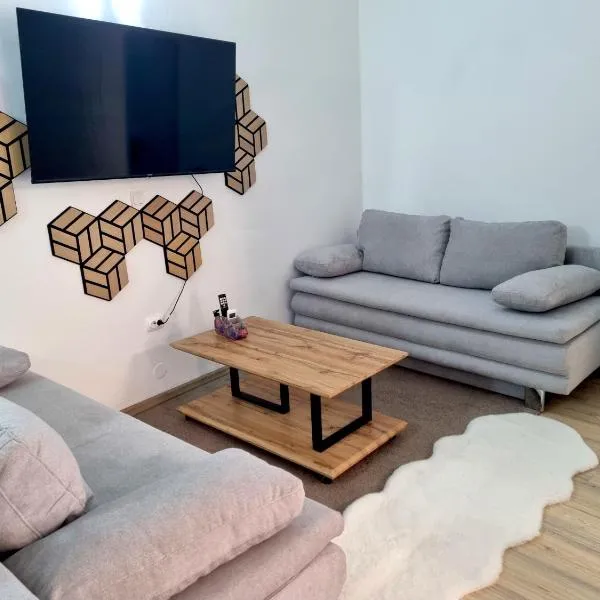 Lion Apartments, hotel u Vodicama