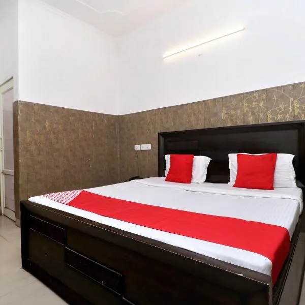 Hotel O Punjab Residency, hotel a Banūr