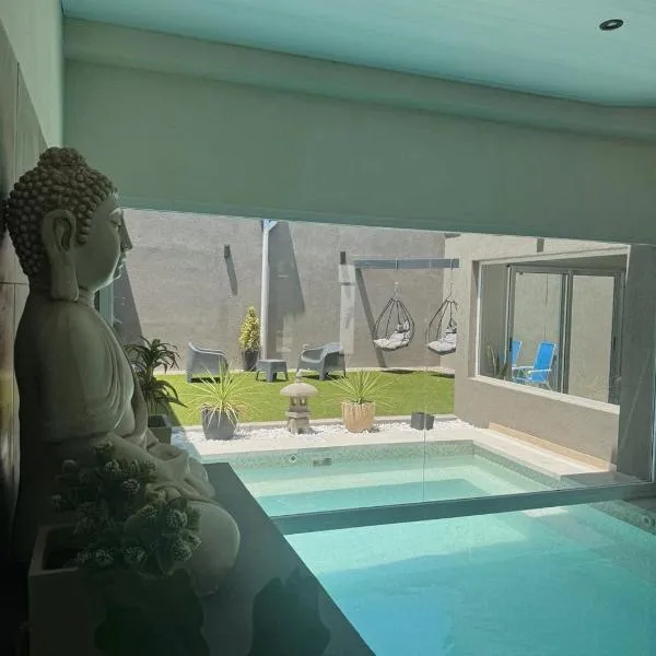 Águila Blanca Cañuelas, hotell i Cañuelas