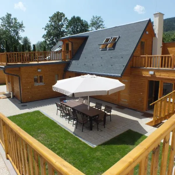 Chaty pod Sokolím Hřbetem, hotel v destinaci Česká Ves