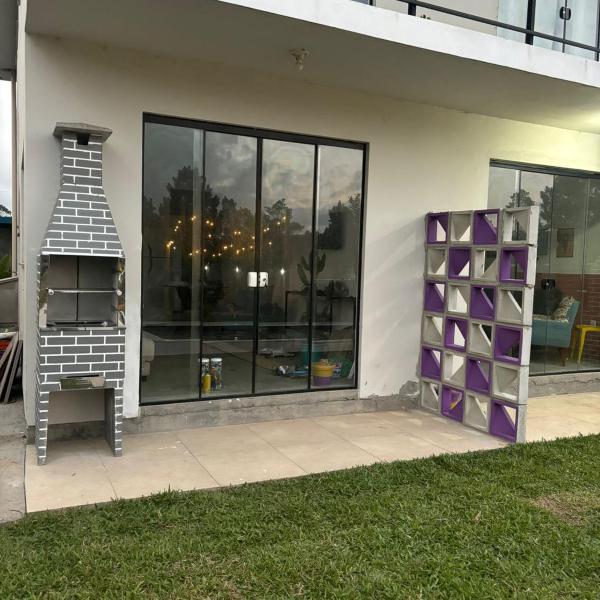 Apto completo com piscina compartilhada
