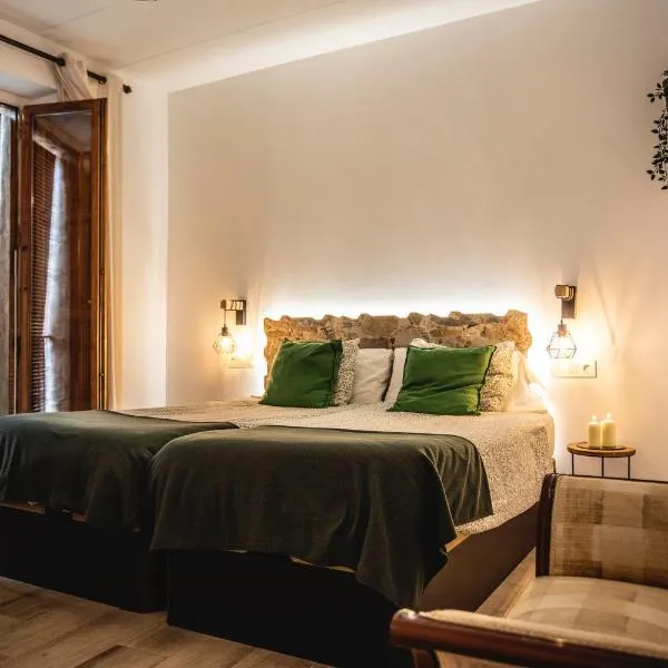 Habitación L'Elefant en Casa Camí de les Aigües Monistrol de Montserrat, hotel in Monistrol