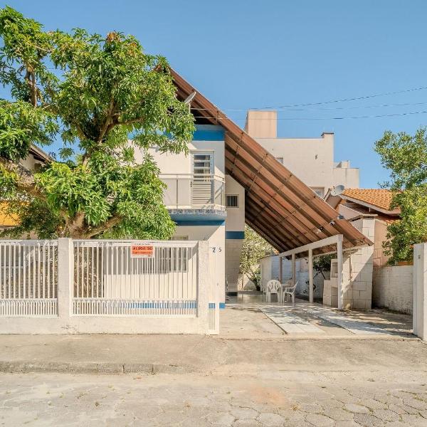 Casa com 02 quartos 150m da praia