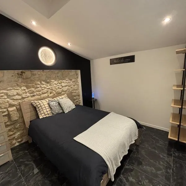 La Suite du Maine SAINTES, hotel in Saintes