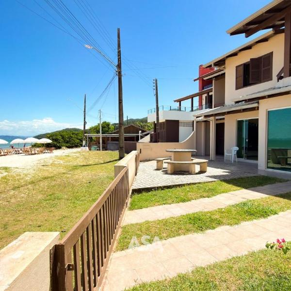 ASA | Casa Pé na Areia Zimbros | Bombinhas | 4QT