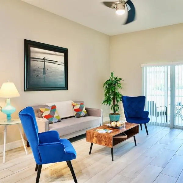 SWFL Lake McGregor Home Entire Home, hotell i Fort Myers