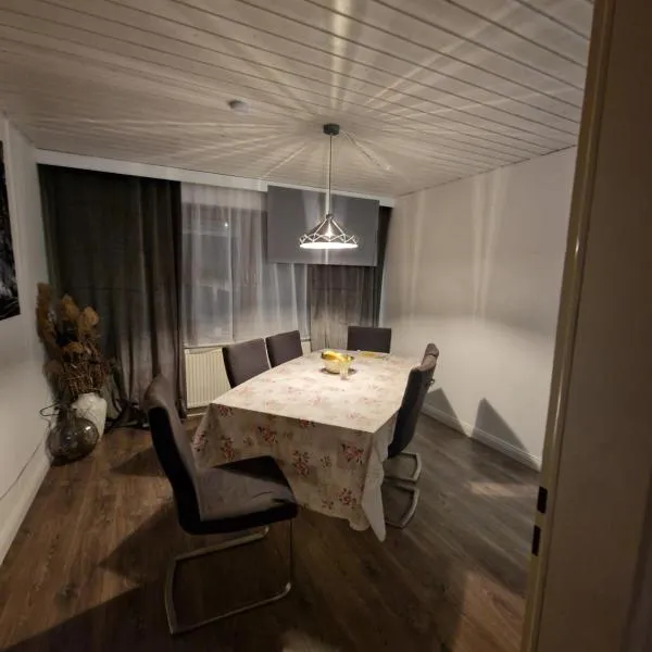 Zimmer zu vermieten, хотел в Rammingen