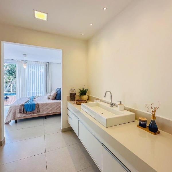 Casa na Ferradura com Piscina Privativa - Foto 3