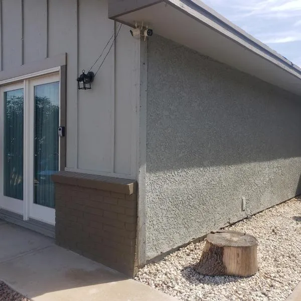 Your Henderson Private Retreat with a Full Kitchen, Hotel in Las Vegas