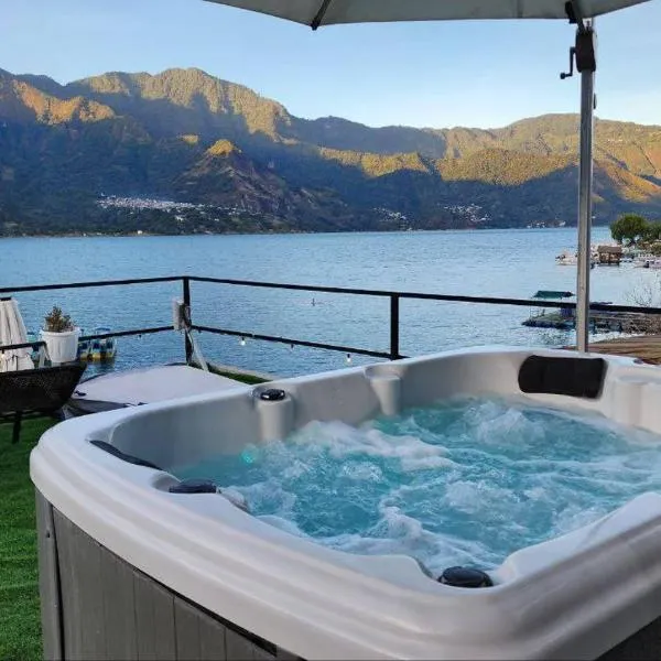 VENICE by luxury Atitlan, hotel in San Pedro La Laguna