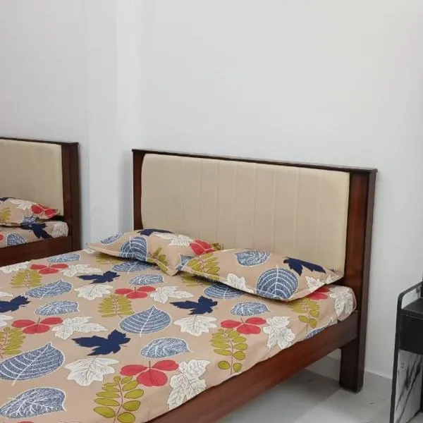 Anand Lodge, hotel in Thiruchendur