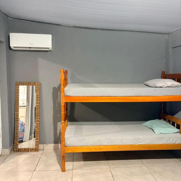 Residencial Casas 1 e 2 quartos Tv Ar Estacionamento Wifi Próximo ao Centro e Paraguai - Foto 2