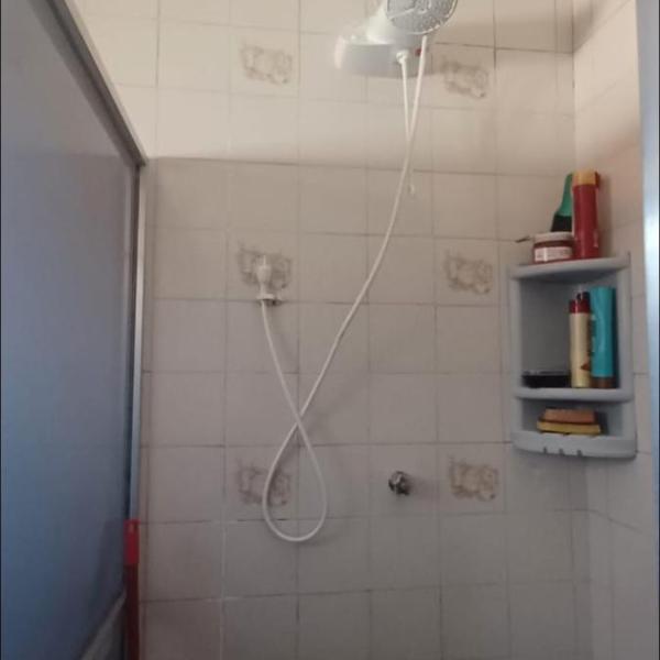 Araruama - Casa ampla e cômoda - 2 camas de casal - Foto 3