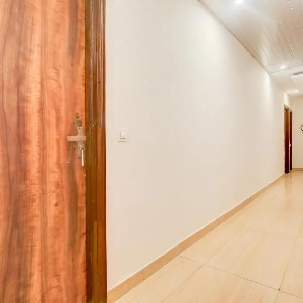 Hotel O Chandigarh Road Formerly Royal Woods、Zirakpurのホテル