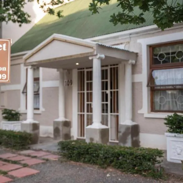 Somerset Lodge, hótel í Somerset East