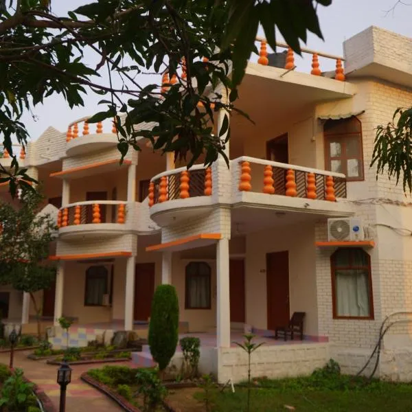 Hotel Shree Krishna Jungle Resort โรงแรมในขชุราโห