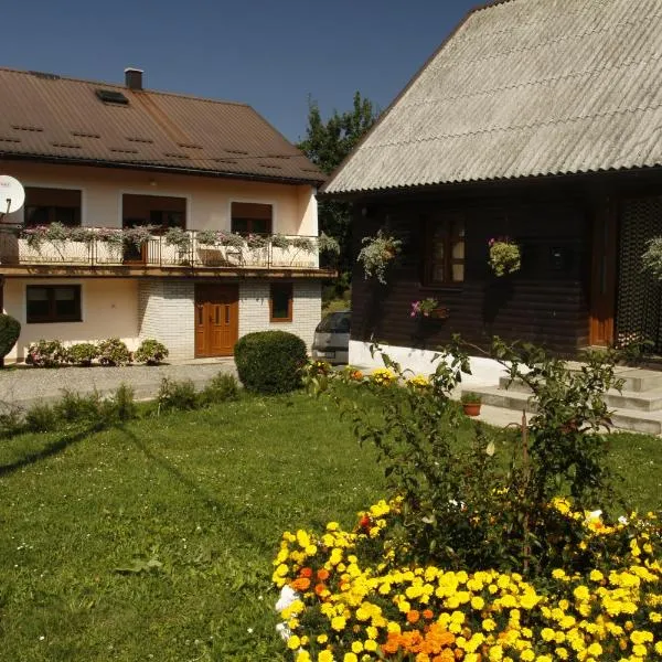 House Drakulić, hotel sa Korenica