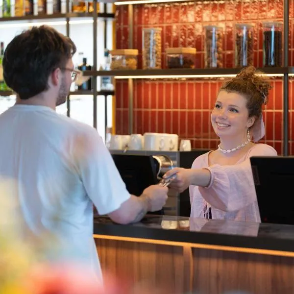 Novotel Nantes Centre Bord de Loire, hotel in Nantes