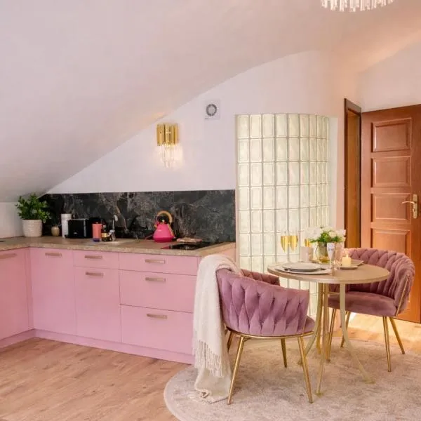 Apartament Premium Cichowo, хотел в Cichowo