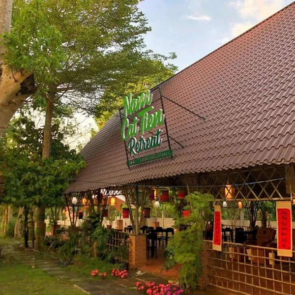 Nam Cat Tien Riverside Retreat, hotel Tân Phú városában