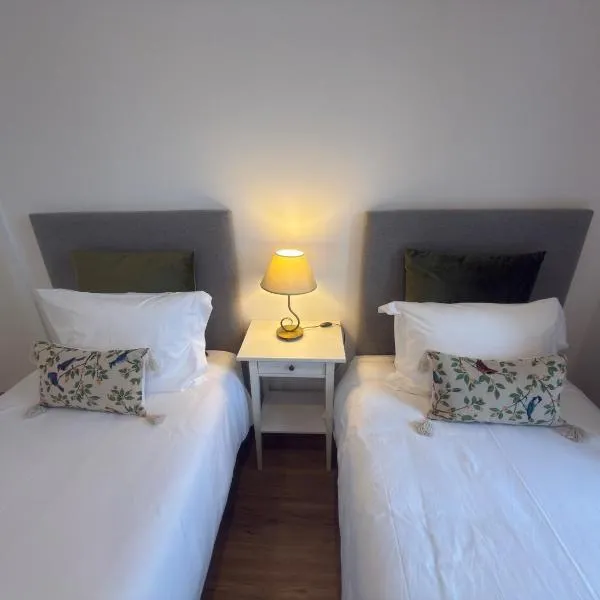 Casa da Cerca-Suíte Aconchegante com Piscina, hotel en Runa