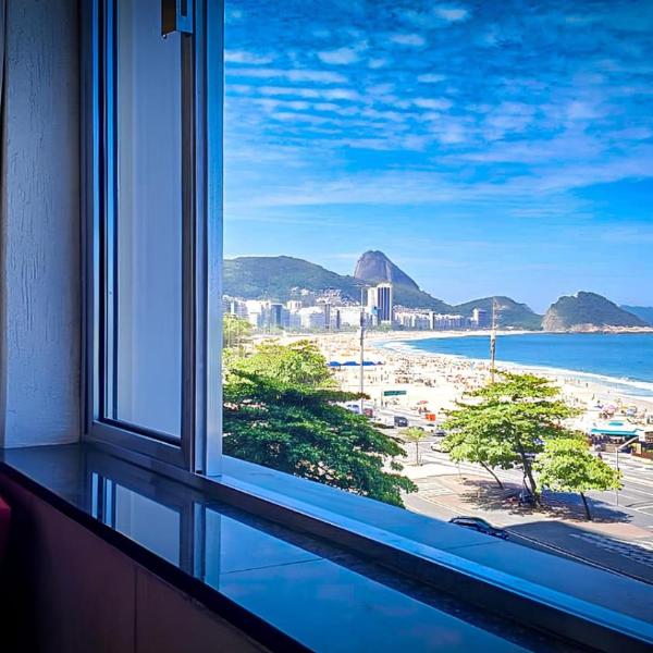 Real Apartments 391 - Beach front Copacabana for families and Groups