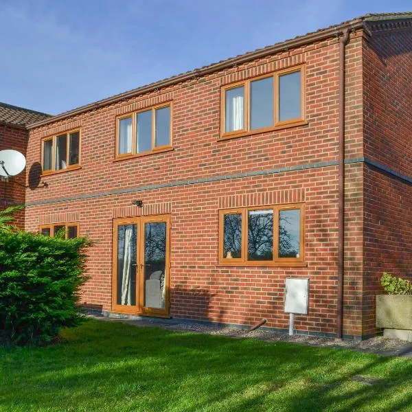 Carp Cottage - Ukc1907: Broadholme şehrinde bir otel