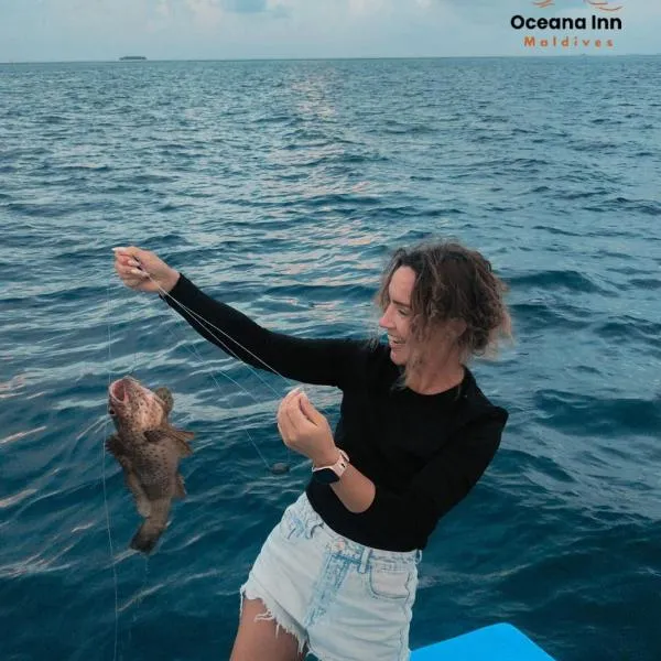 Oceana Inn Maldives -Free airport assistance at both international and domestic airports, מלון בKudahuvadhoo