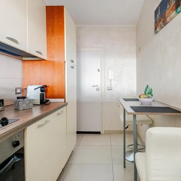 Modern House for Couples & Business Stays, hotell i Sassuolo