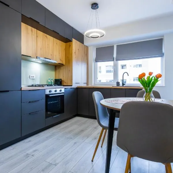 Rezidential Bacovia Orange by Rooms, hotel a Bacău