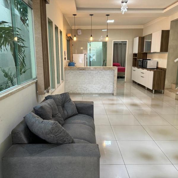 Casa completa com 3 quartos,ar e garagem