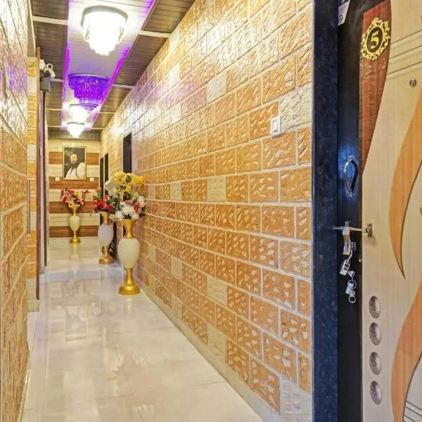 Super Hotel O Vardhan Executive, viešbutis mieste Puna