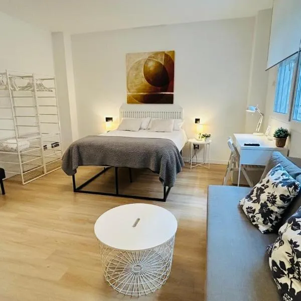 Room Pinar - Apartamento con todas las comodidades - VT 14178, hotel din Madrid